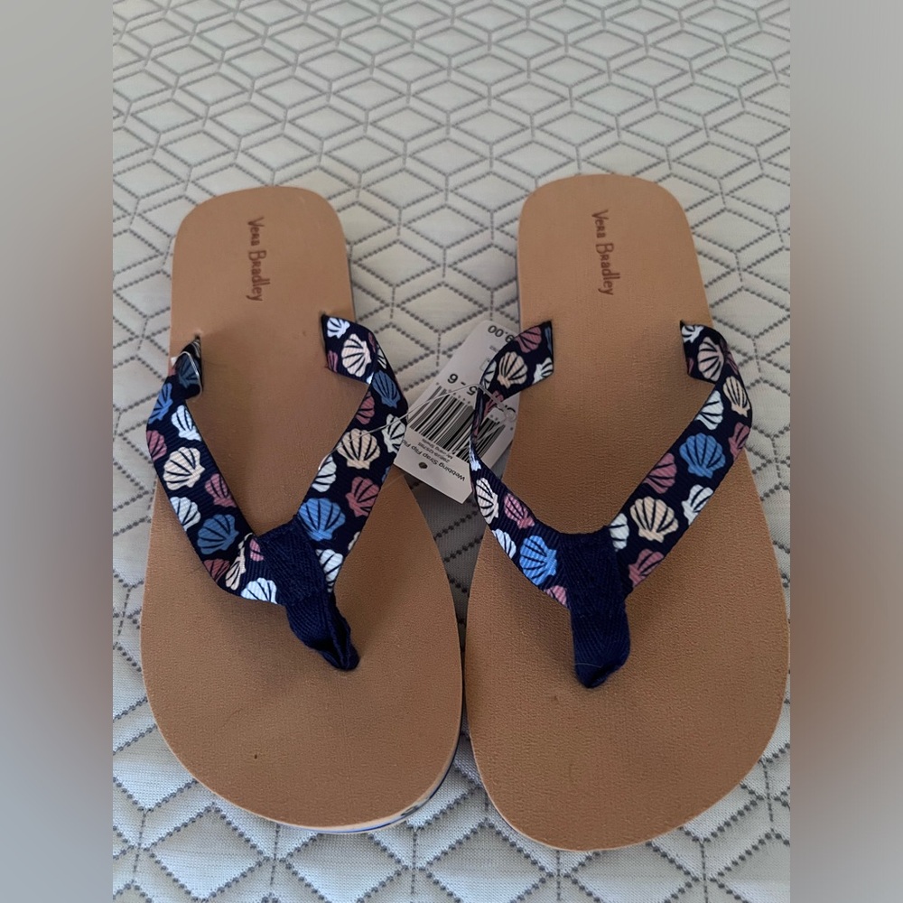 Nwt Vera Bradley flip flops